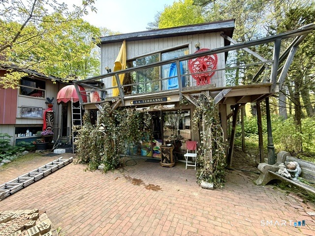 27 Huckleberry Lane