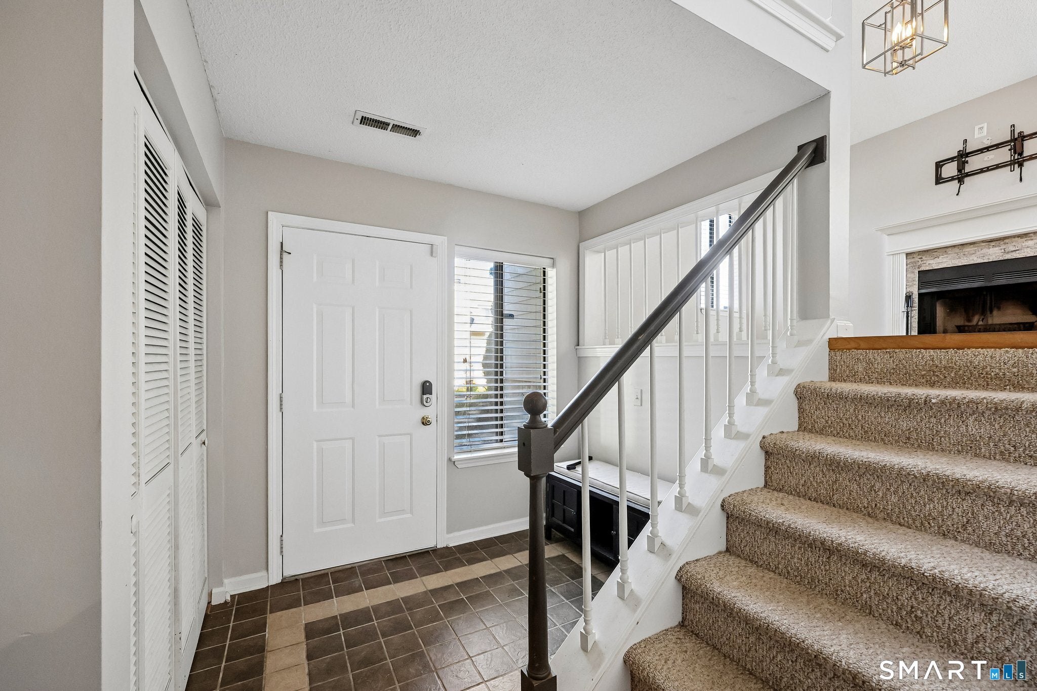 621 Longfellow Drive 621