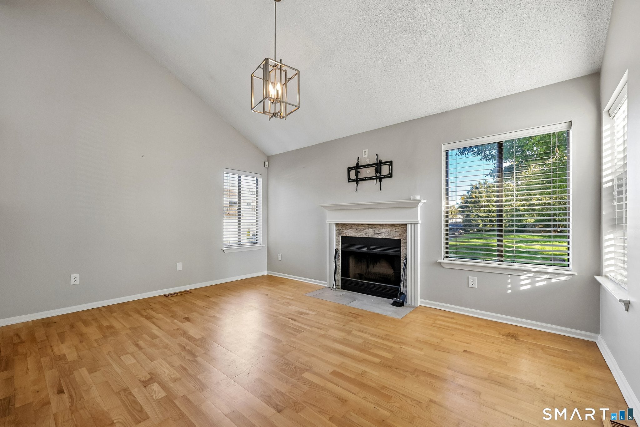 621 Longfellow Drive 621