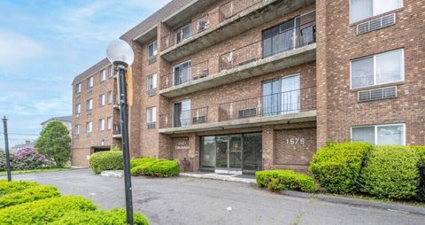 Photo of 1575 Boston Avenue #B11, Bridgeport, CT 06610 (MLS # 24138528)