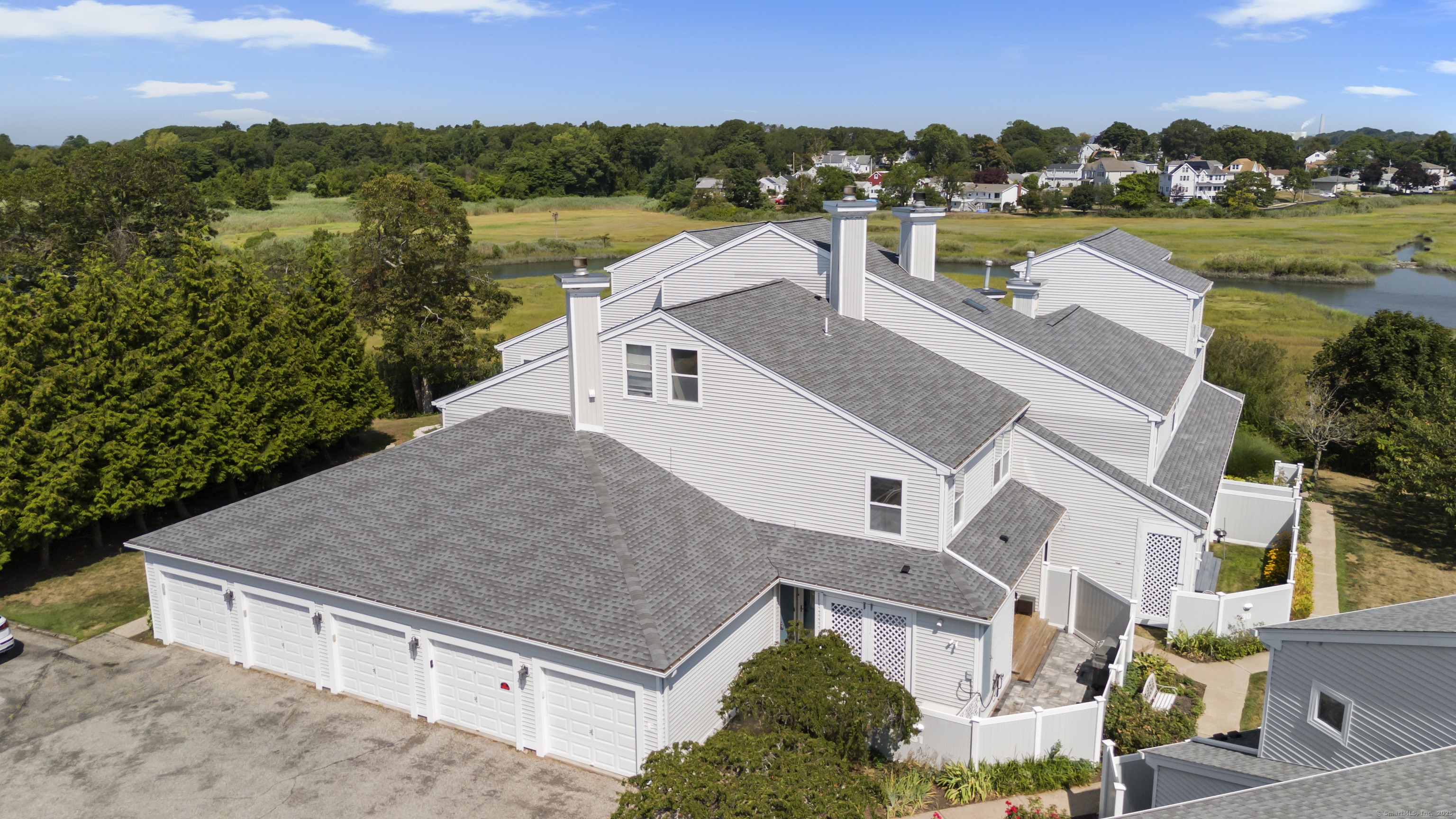 175 South End Road E31