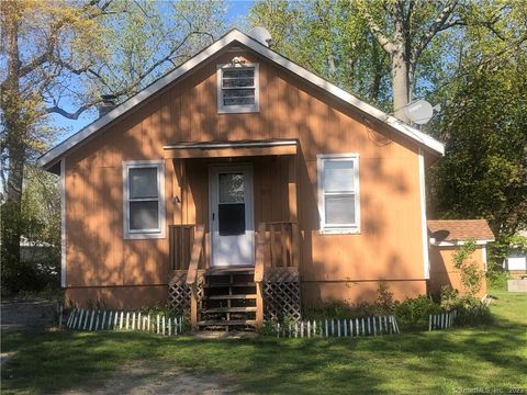 Photo of 30 Seemans Lane, Milford, CT 06460 (MLS # 24140225)