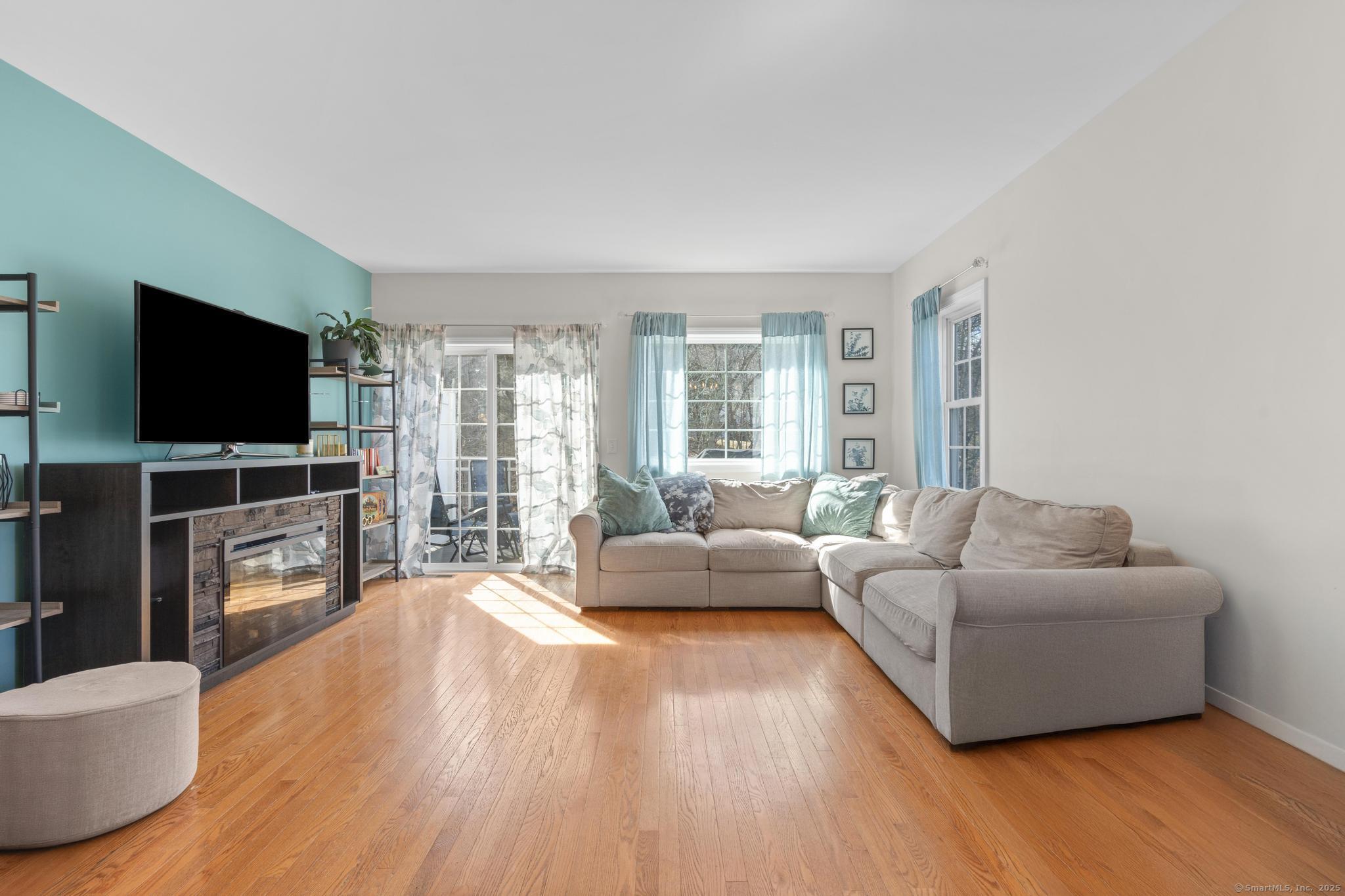 1 Summer Brook Way #1, Seymour, Connecticut image 7
