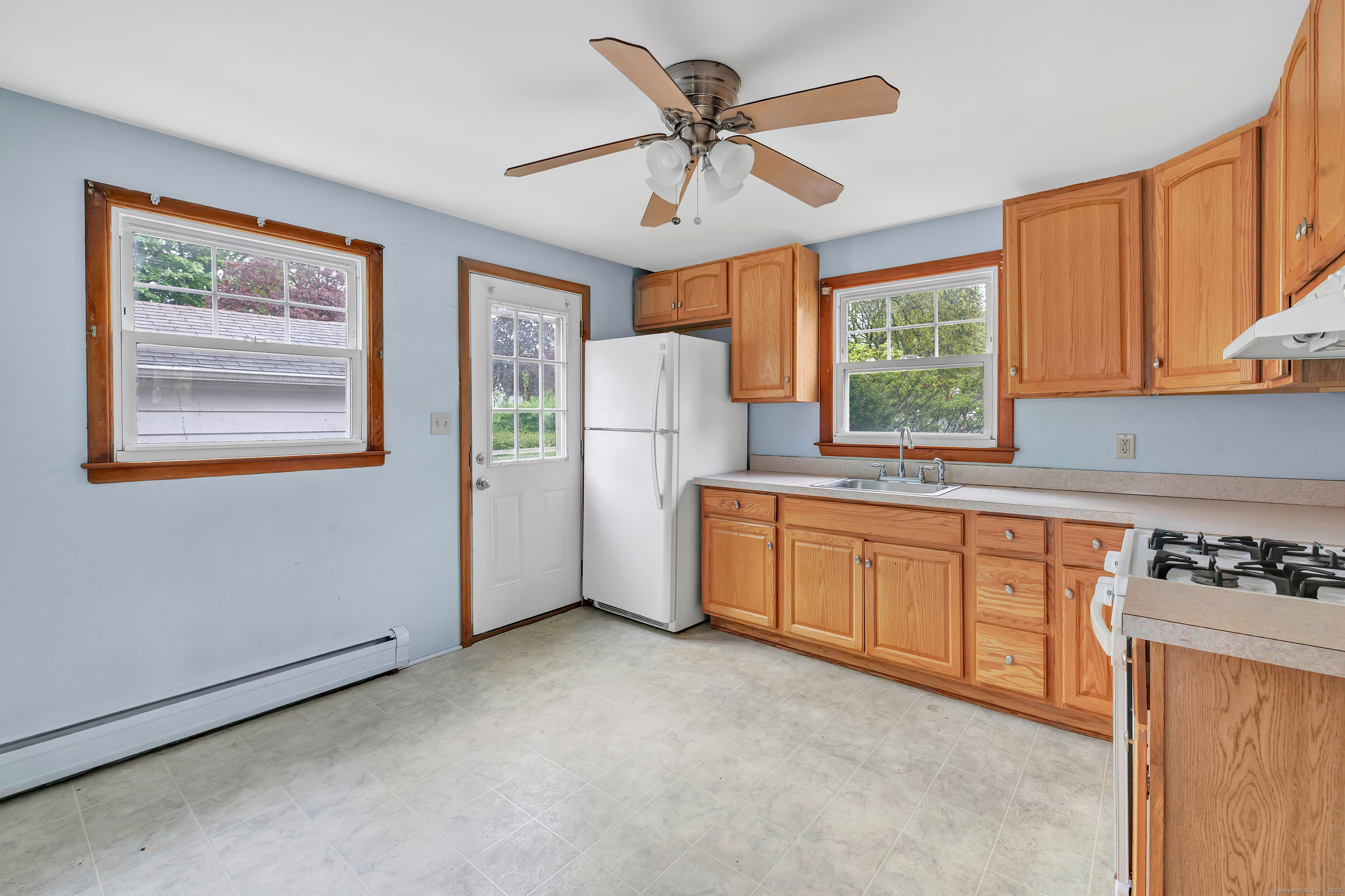 135 Streckfus Road, Stratford, Connecticut image 5