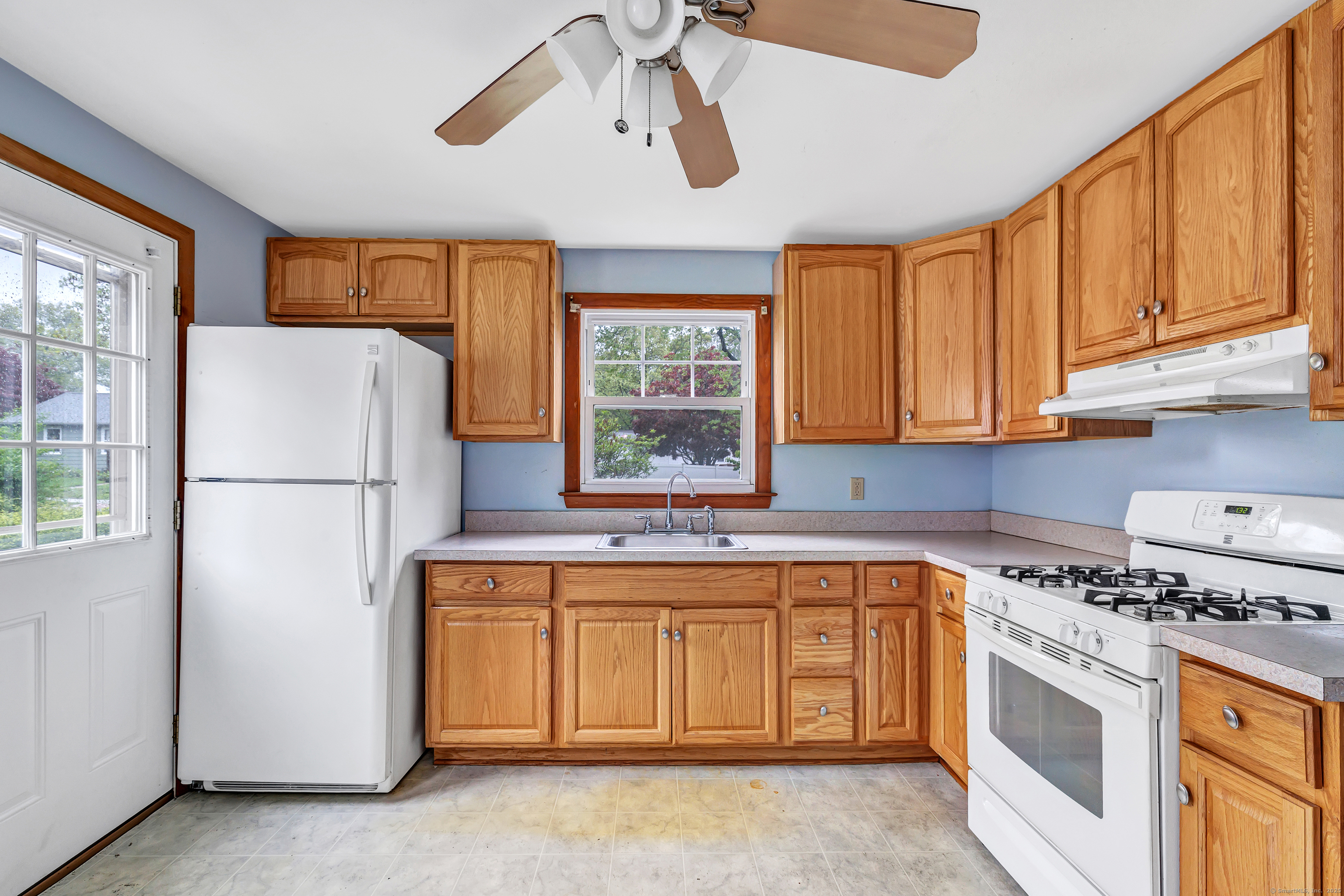 135 Streckfus Road, Stratford, Connecticut image 2