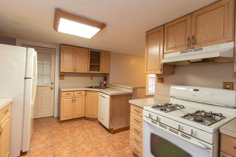 Tiny photo for 6 Hughes Place #2, New Haven, CT 06511 (MLS # 24164380)