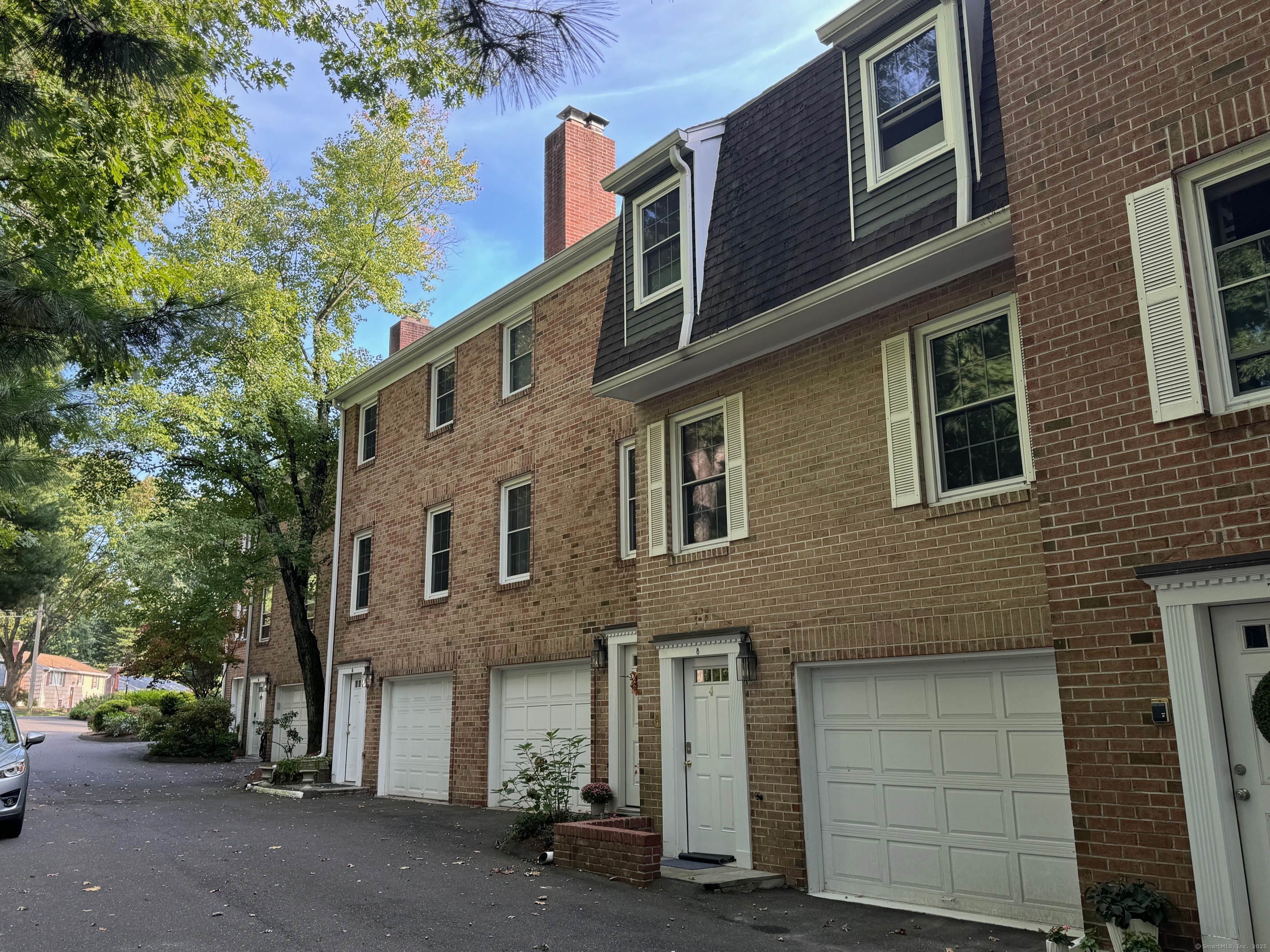 Photo 1 of Valley View Road 8, Norwalk, Connecticut, $3,500, Web #: 24049066