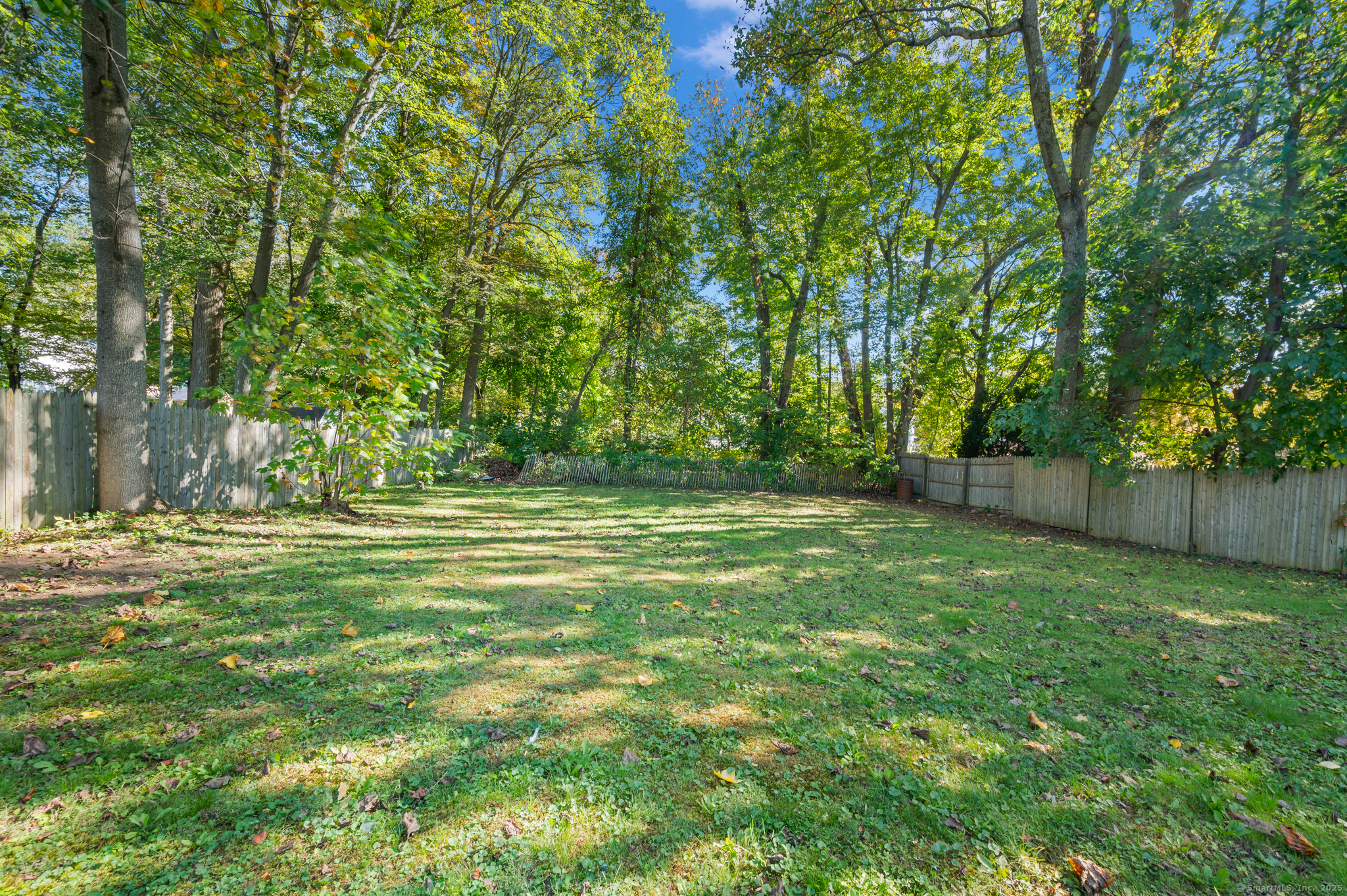 Naugatuck, Connecticut 06770, United States, 2 Bedrooms Bedrooms, ,1 BathroomBathrooms,Residential,Coming Soon,220576