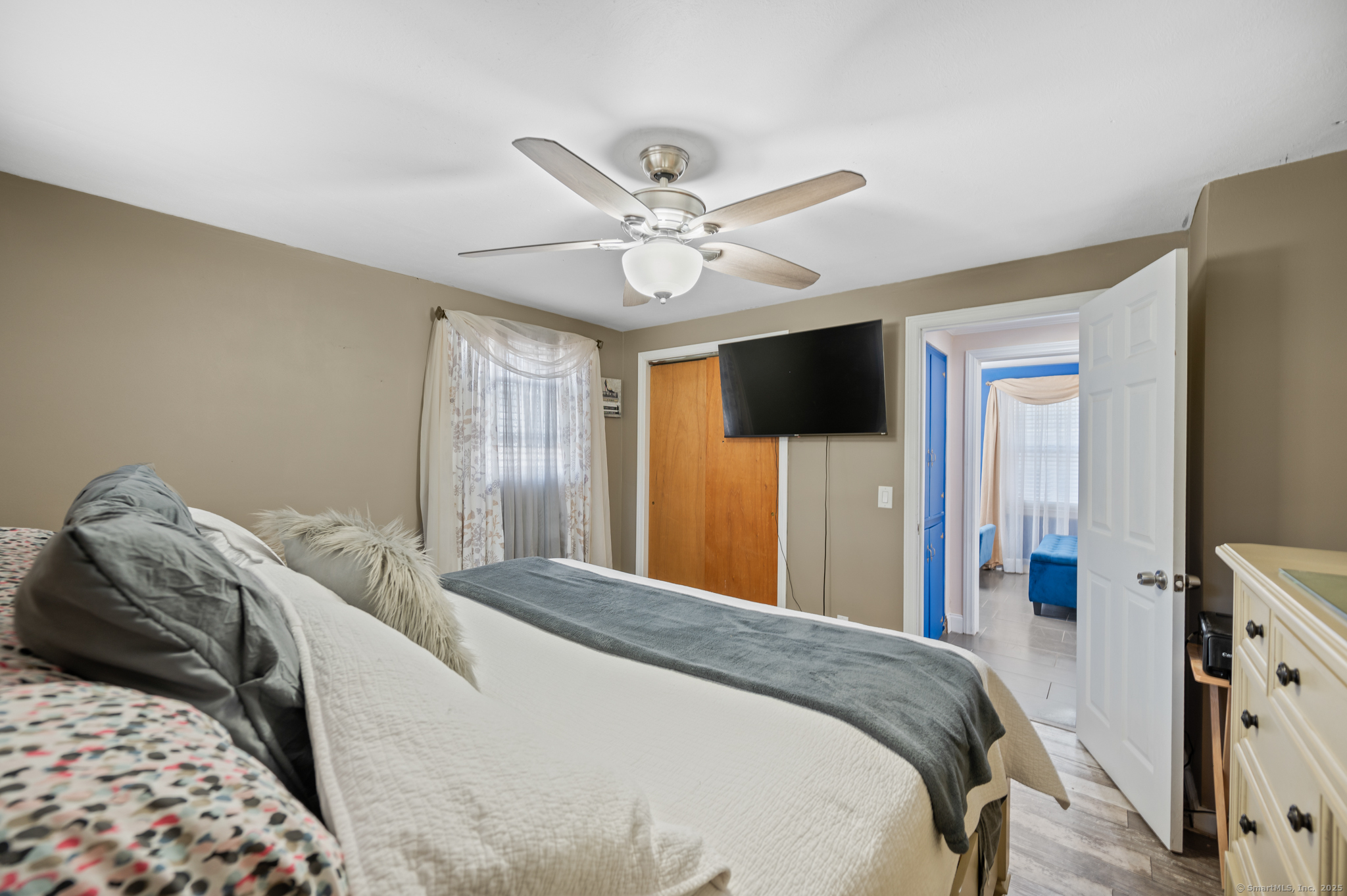 Naugatuck, Connecticut 06770, United States, 2 Bedrooms Bedrooms, ,1 BathroomBathrooms,Residential,Coming Soon,220576