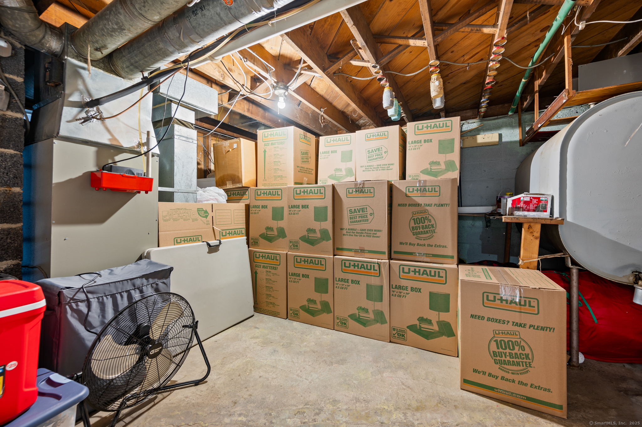 Naugatuck, Connecticut 06770, United States, 2 Bedrooms Bedrooms, ,1 BathroomBathrooms,Residential,Coming Soon,220576