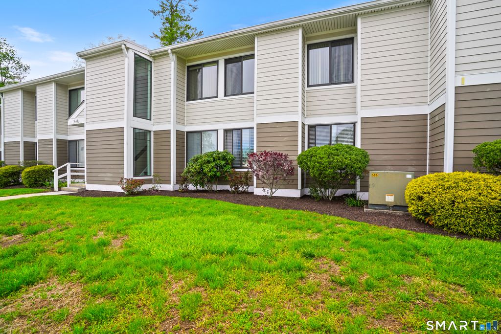 Photo of 6 Stebbins Close #6, Ridgefield, CT 06877 (MLS # 24171459)