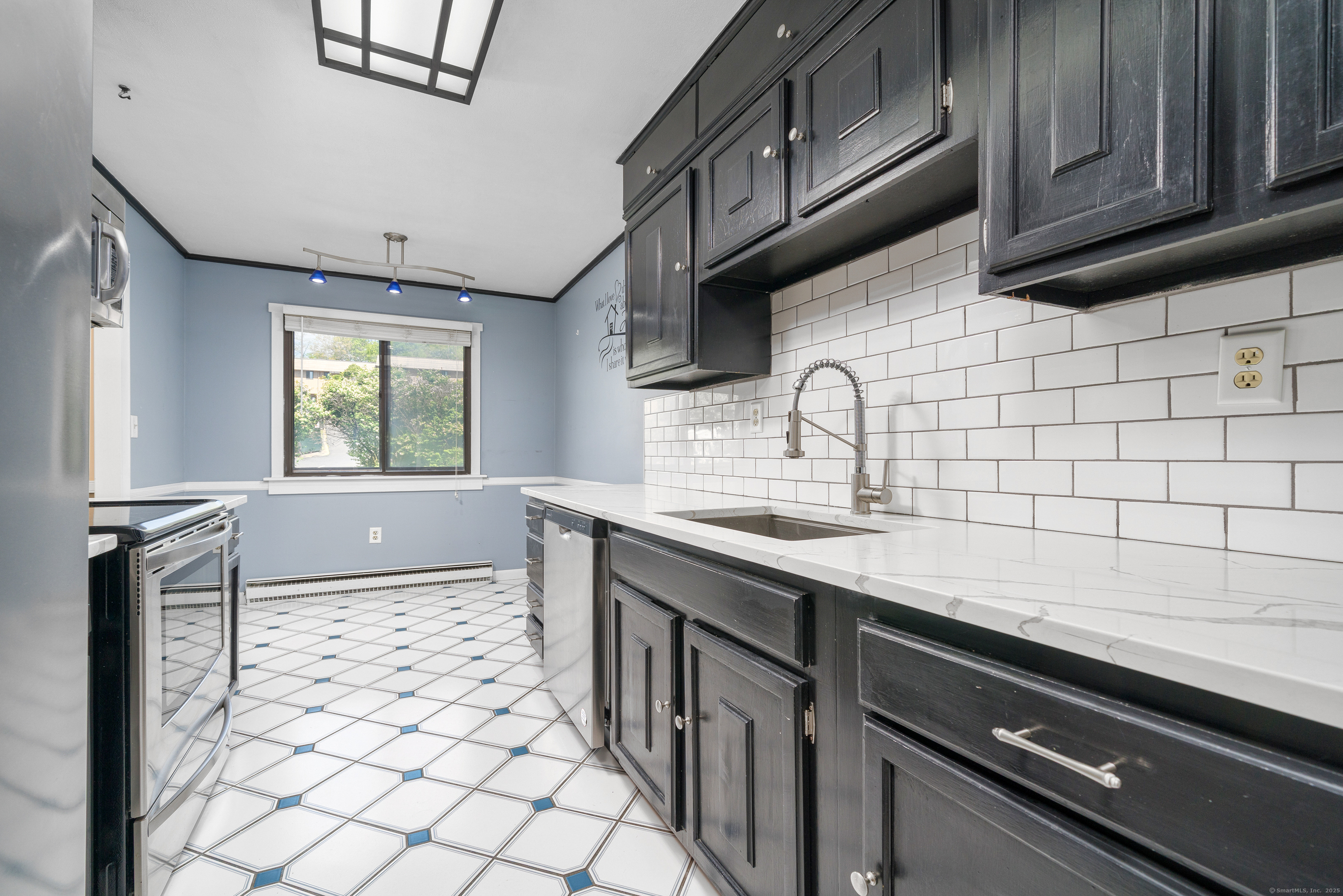 20 Magnolia Hill Court #20, Cromwell, Connecticut image 4