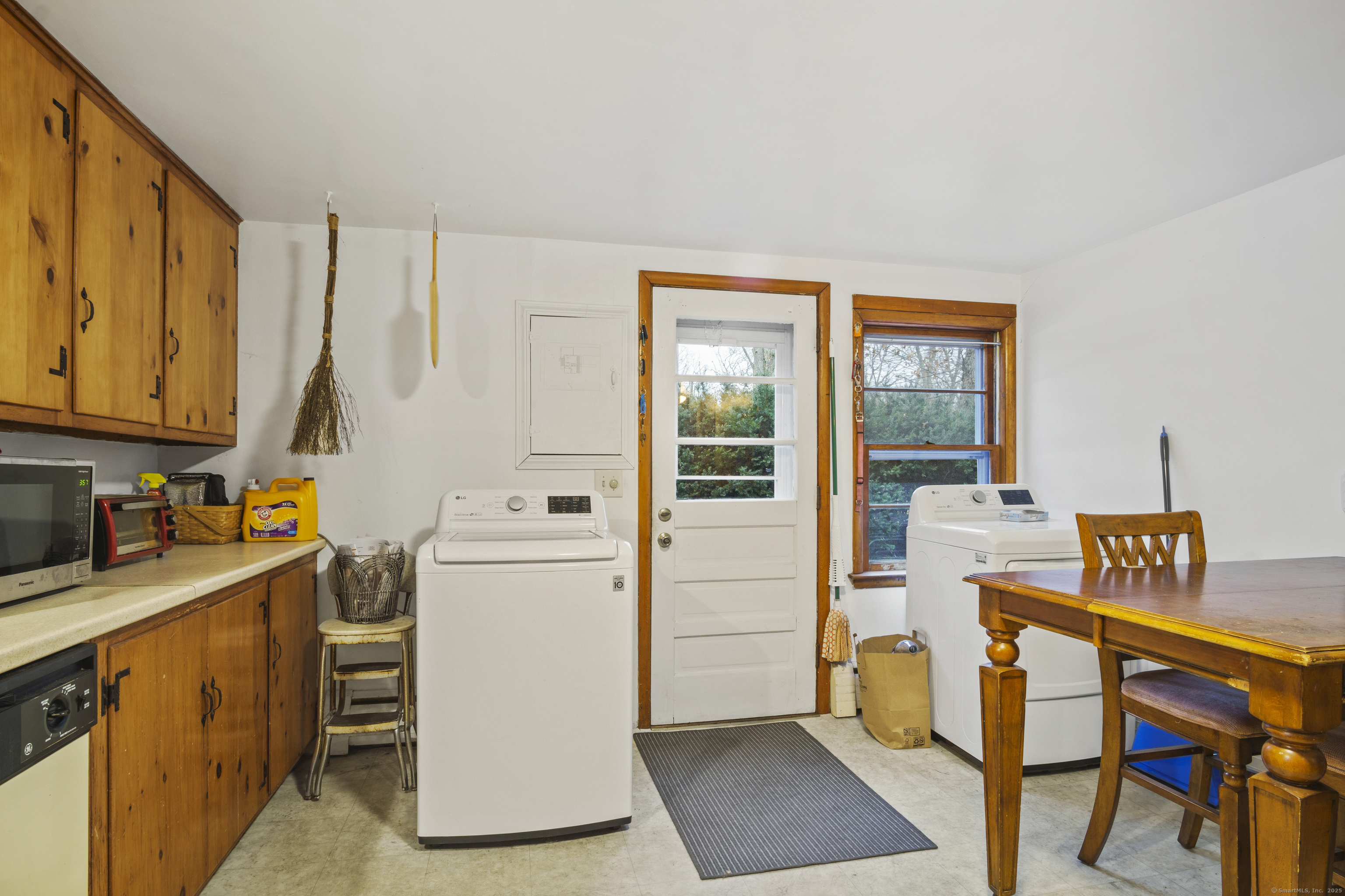 132 Lambtown Road, Groton, Connecticut image 5