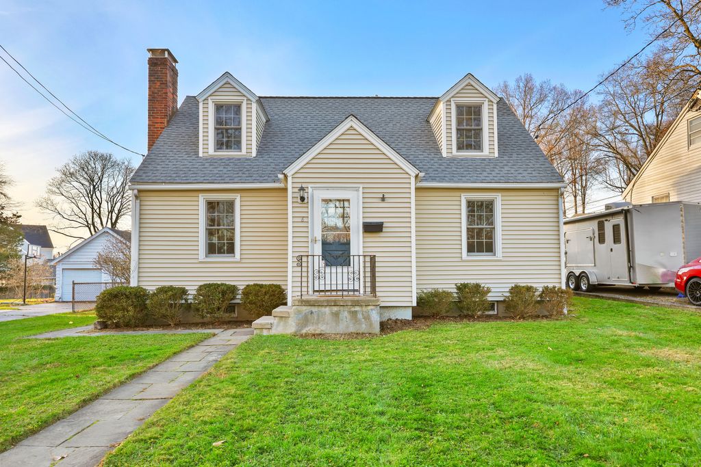 Photo of 6 Willow Street, Norwalk, CT 06851 (MLS # 24138617)