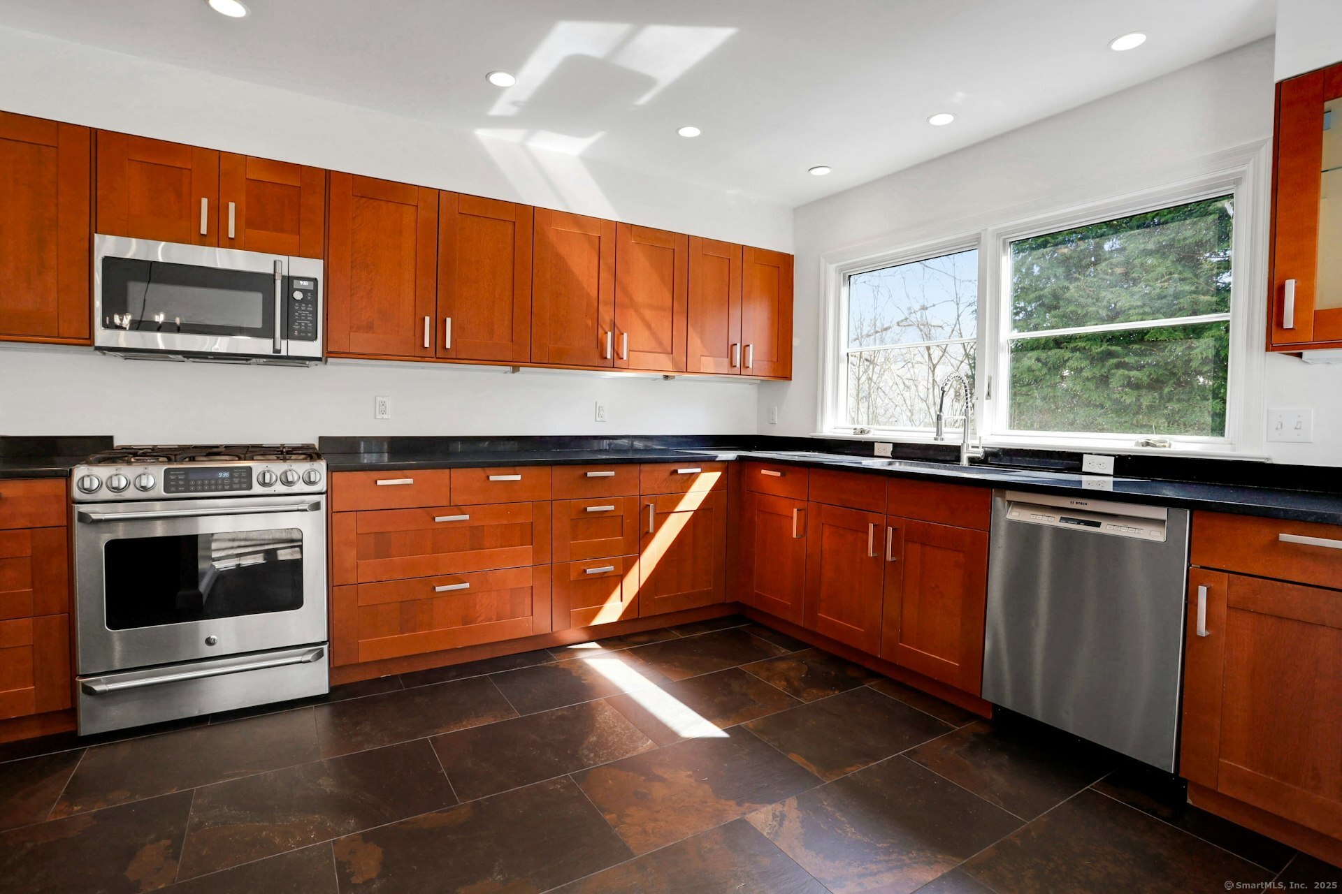 17 Perryridge Road, Greenwich, Connecticut image 15