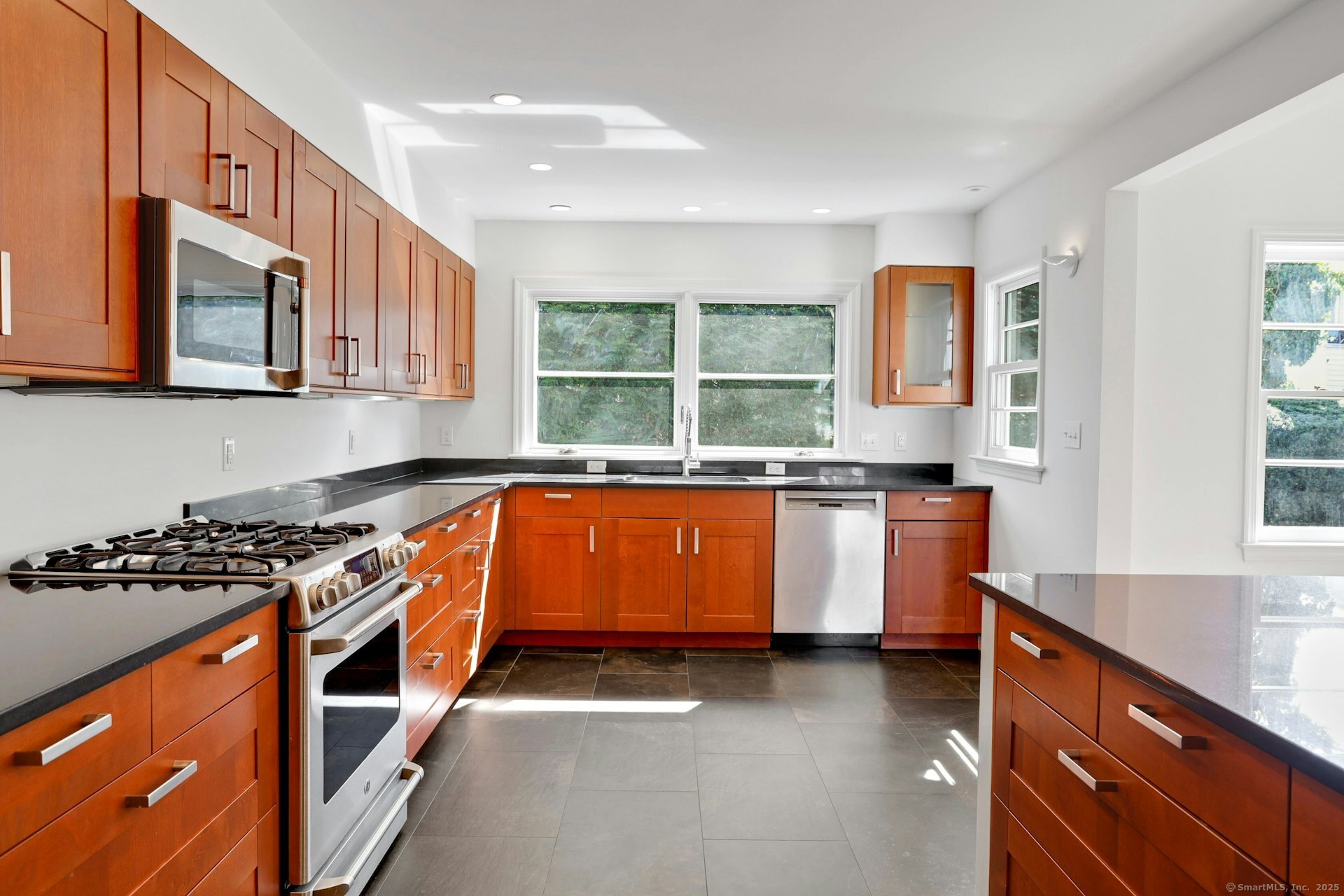 17 Perryridge Road, Greenwich, Connecticut image 17