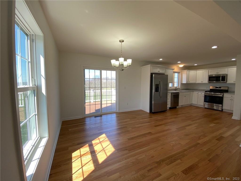 47 Rowland Farm Road 28