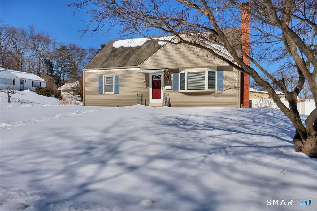 Photo of 5 Briar Lane, Berlin, CT 06037 (MLS # 24153484)