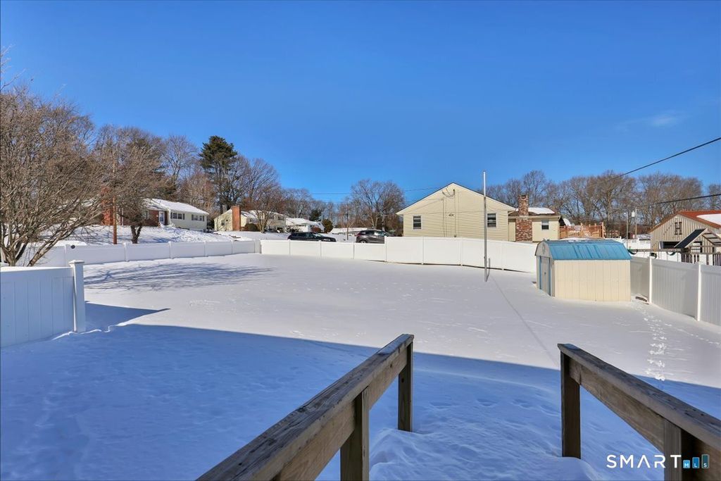 Photo of 5 Briar Lane, Berlin, CT 06037 (MLS # 24153484)