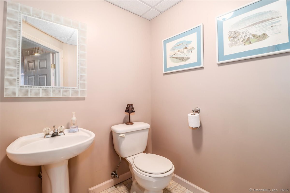 8 Winston Way, New Milford, Connecticut image 32