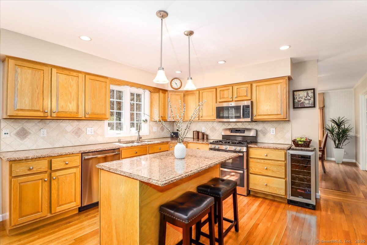 8 Winston Way, New Milford, Connecticut image 4