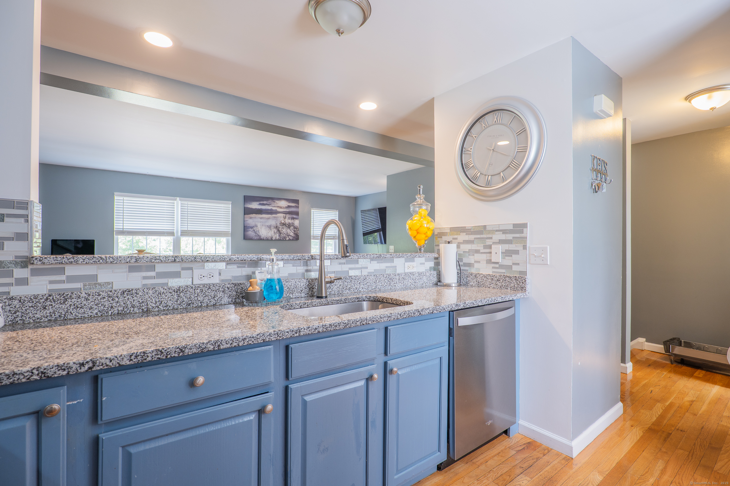160 Shelter Rock Road 7