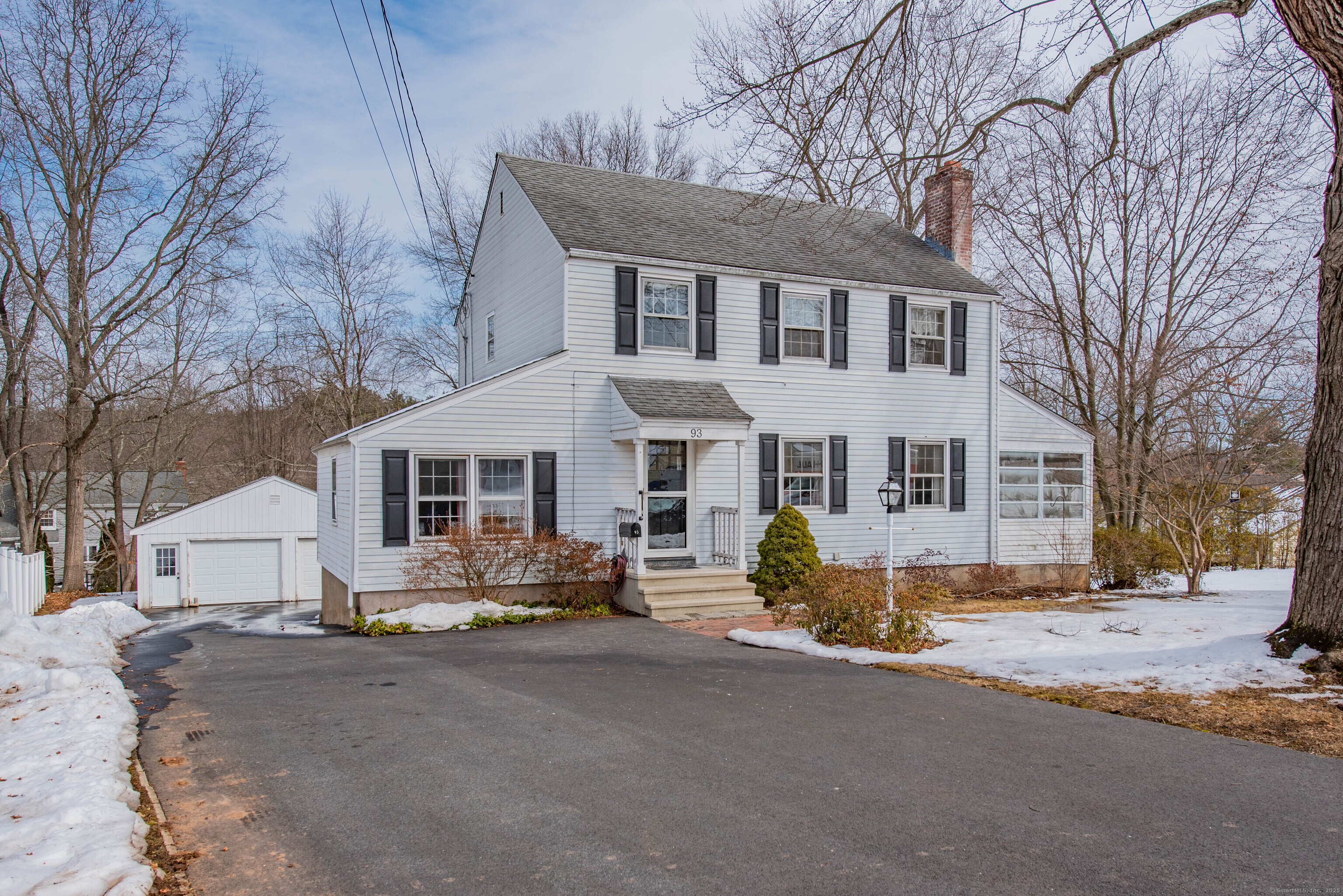 Property for Sale at Valley View Drive, Wethersfield, Connecticut - Bedrooms: 3 
Bathrooms: 2 
Rooms: 8  - $399,900