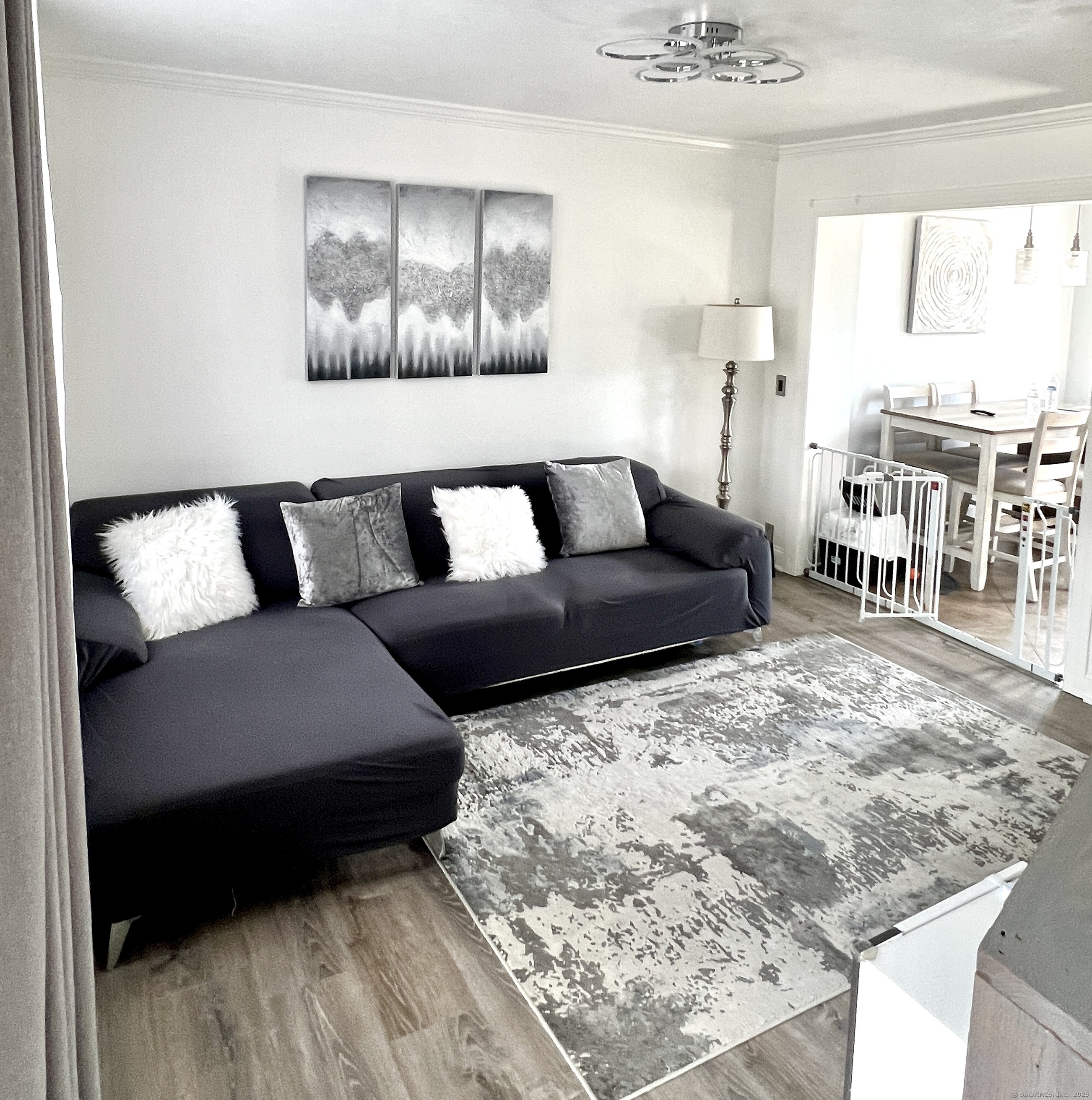 445 Sylvan Knoll Road, Stamford, Connecticut image 3