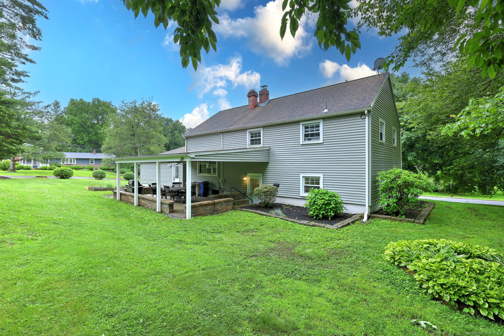 559 Russell Court
