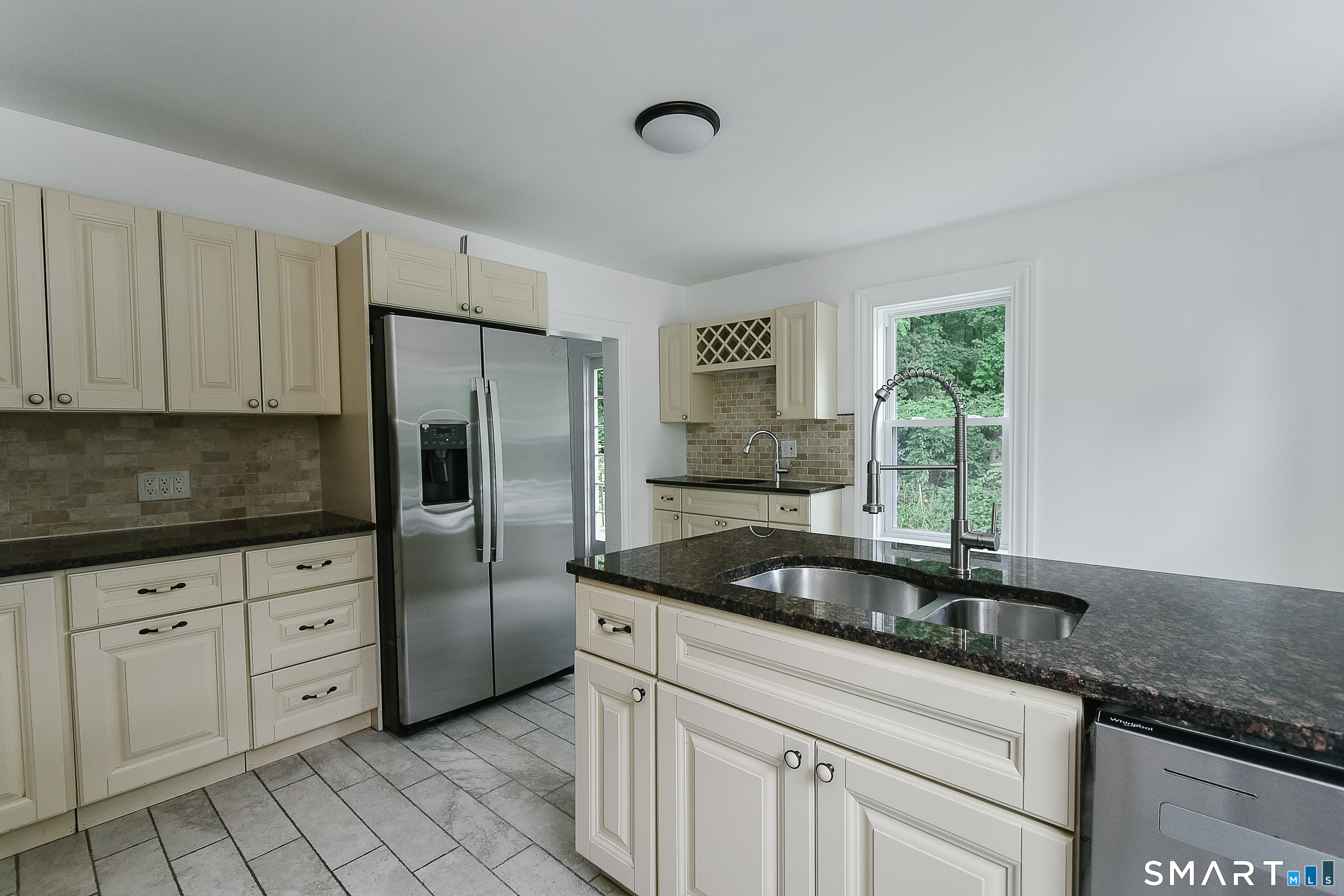 82 Greenwoods Road East