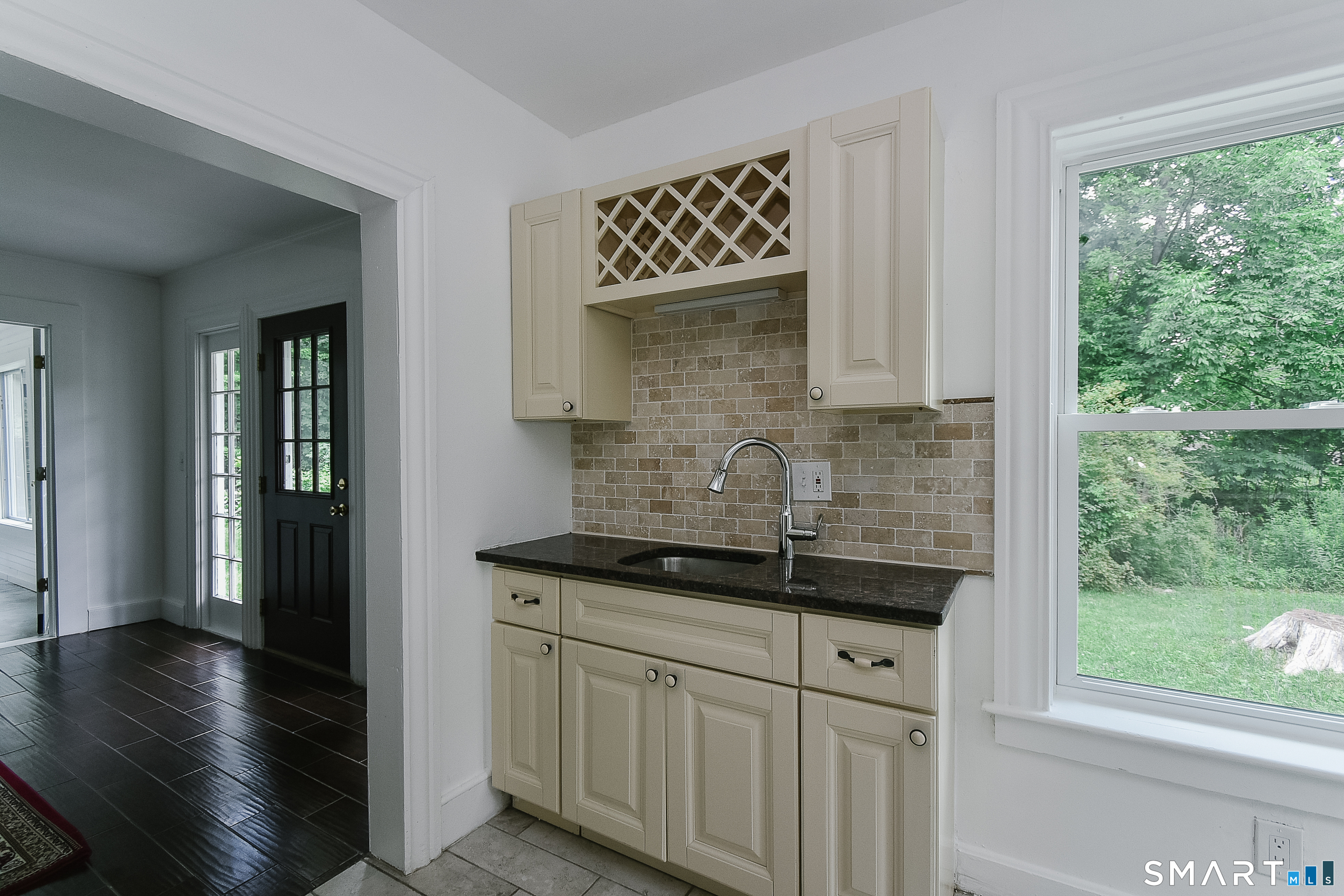 82 Greenwoods Road East