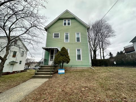 Tiny photo for 25 Fairfield Avenue #3rd fl, Danbury, CT 06810 (MLS # 24134214)