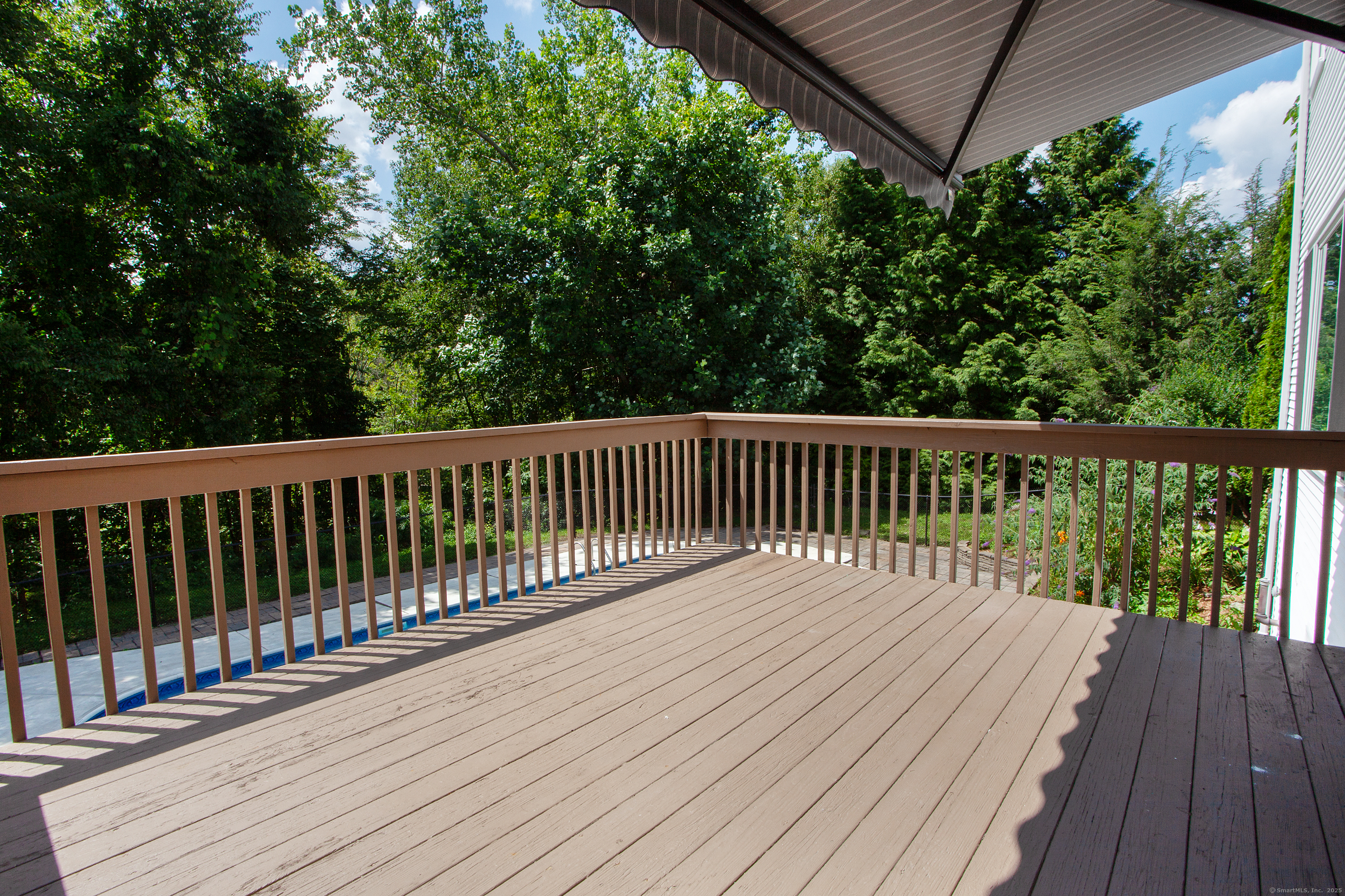 Manchester, Connecticut 06040, United States, 4 Bedrooms Bedrooms, ,4 BathroomsBathrooms,Residential,Pending,181376