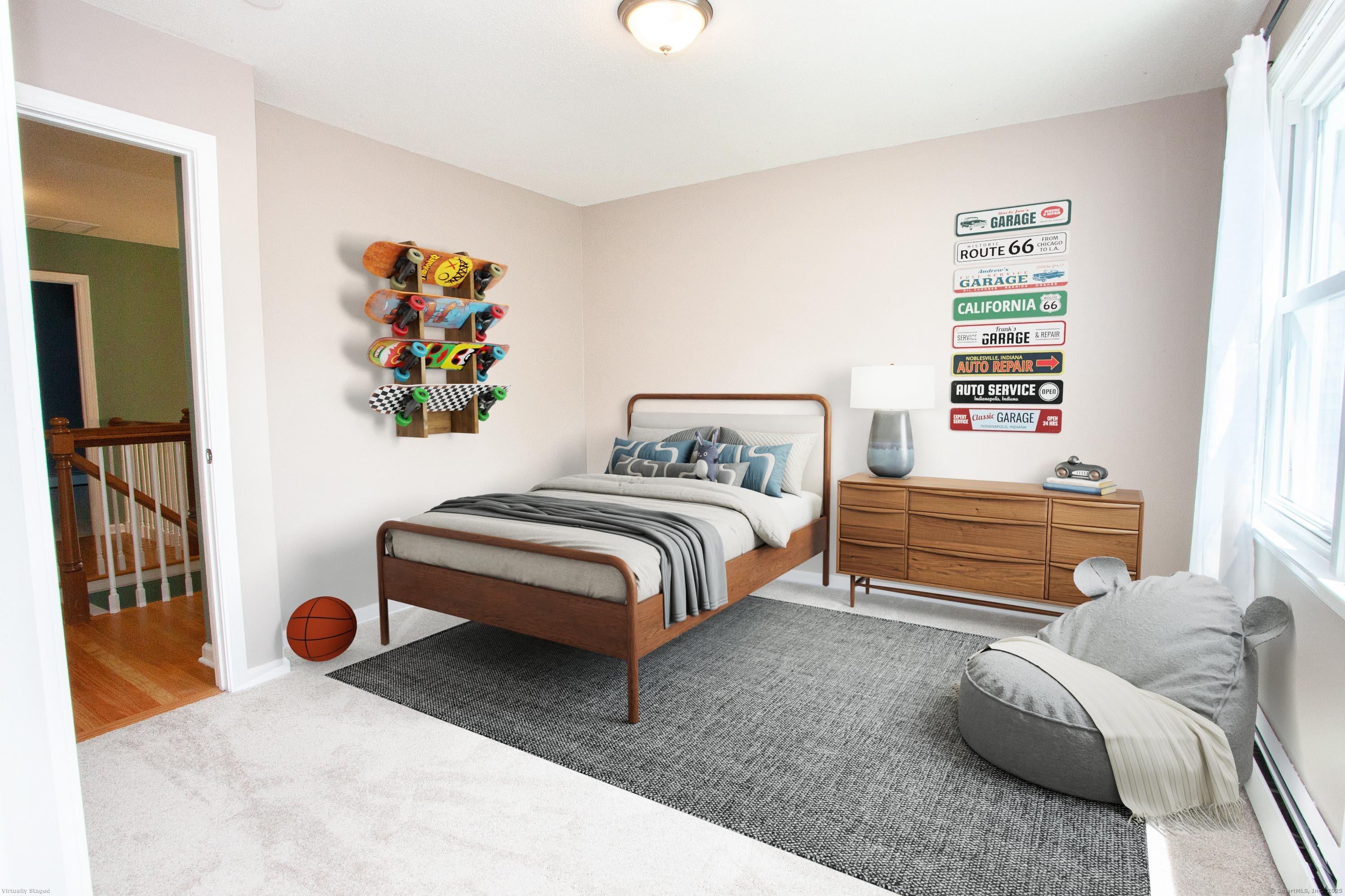 Manchester, Connecticut 06040, United States, 4 Bedrooms Bedrooms, ,4 BathroomsBathrooms,Residential,Pending,181376