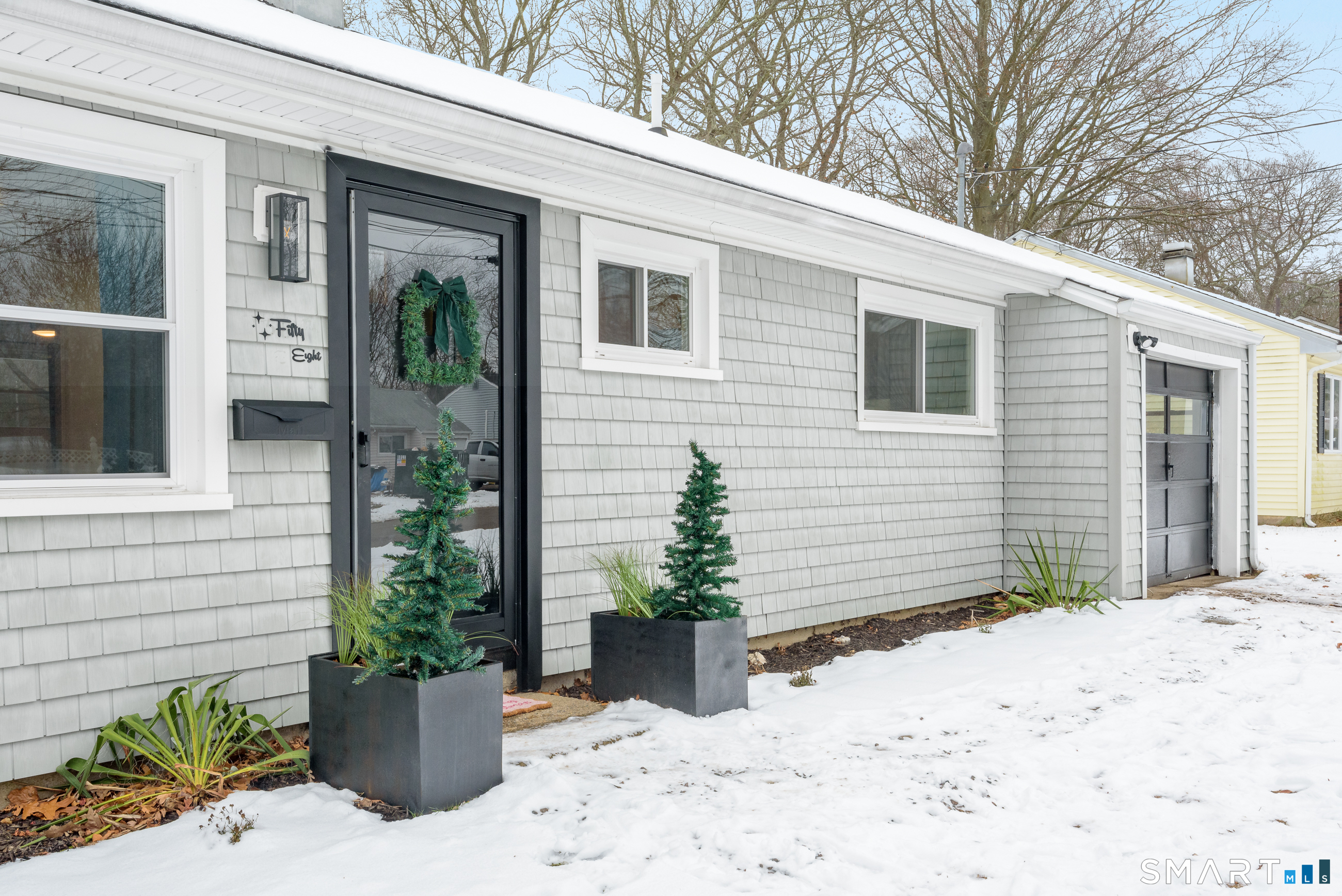 58 Plymouth Avenue South