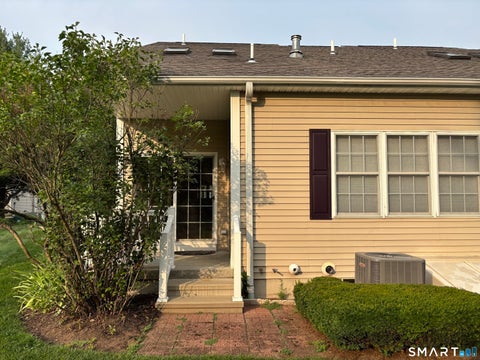 Tiny photo for 511 Elm Street #9-1, North Haven, CT 06473 (MLS # 24197591)