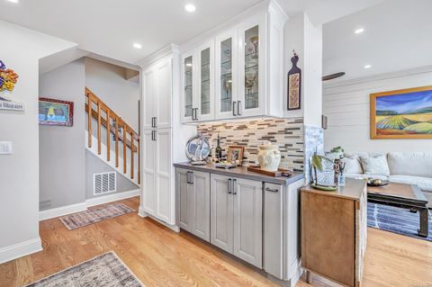 Tiny photo for 32 Harbour View Place #32, Stratford, CT 06615 (MLS # 24134778)