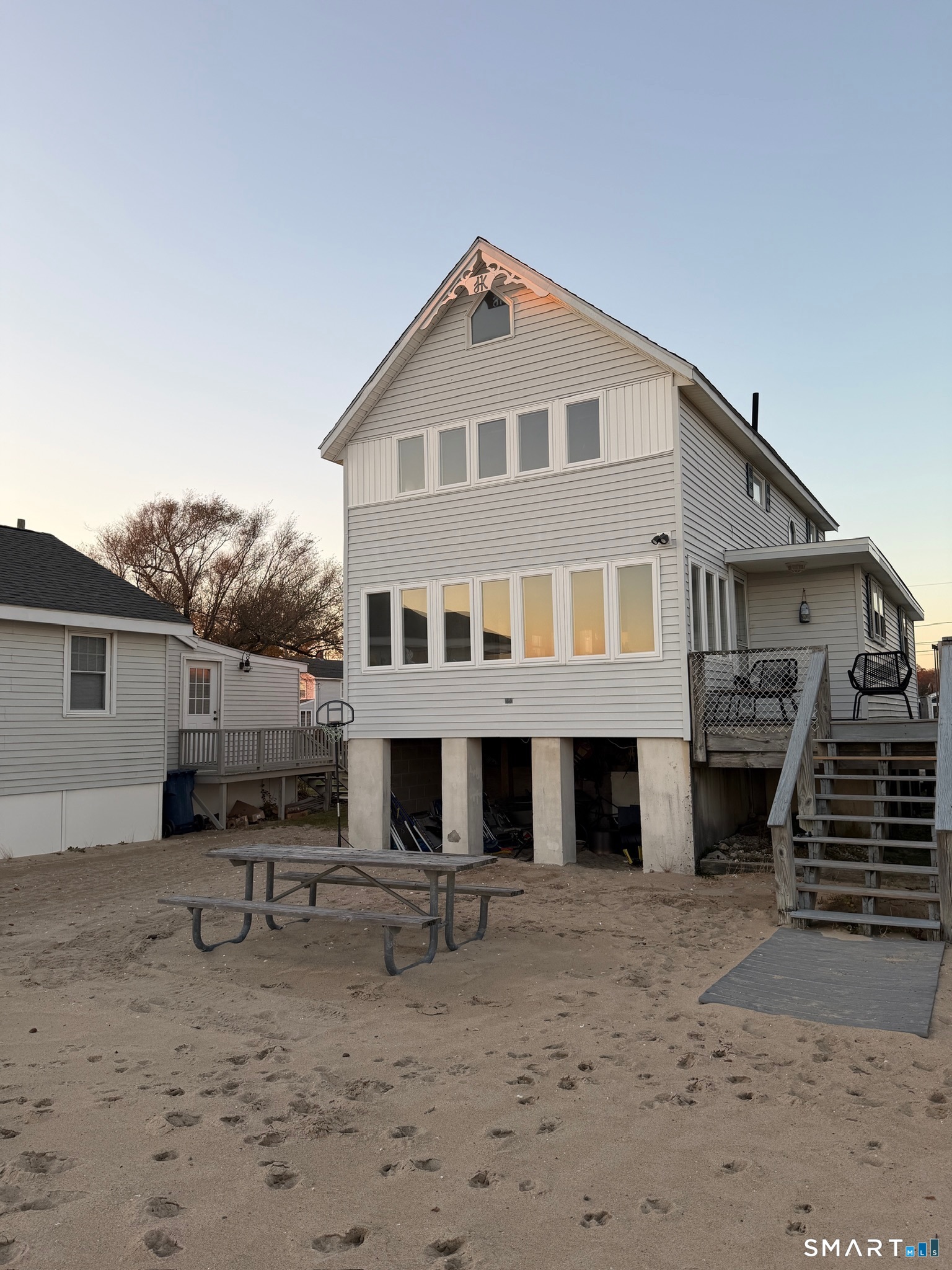 37 Seaside Lane