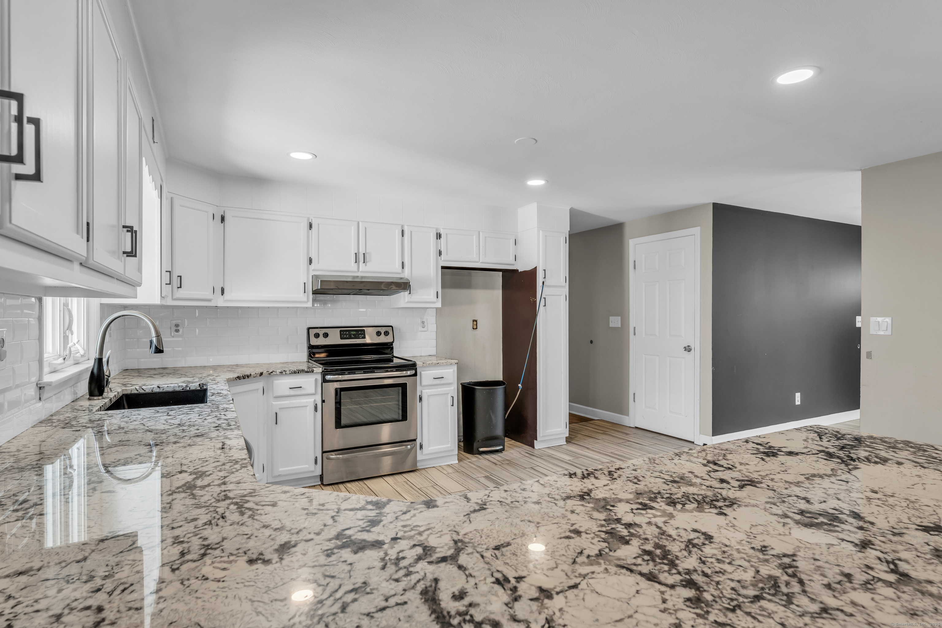 200 Bender Road, Hamden, Connecticut image 11