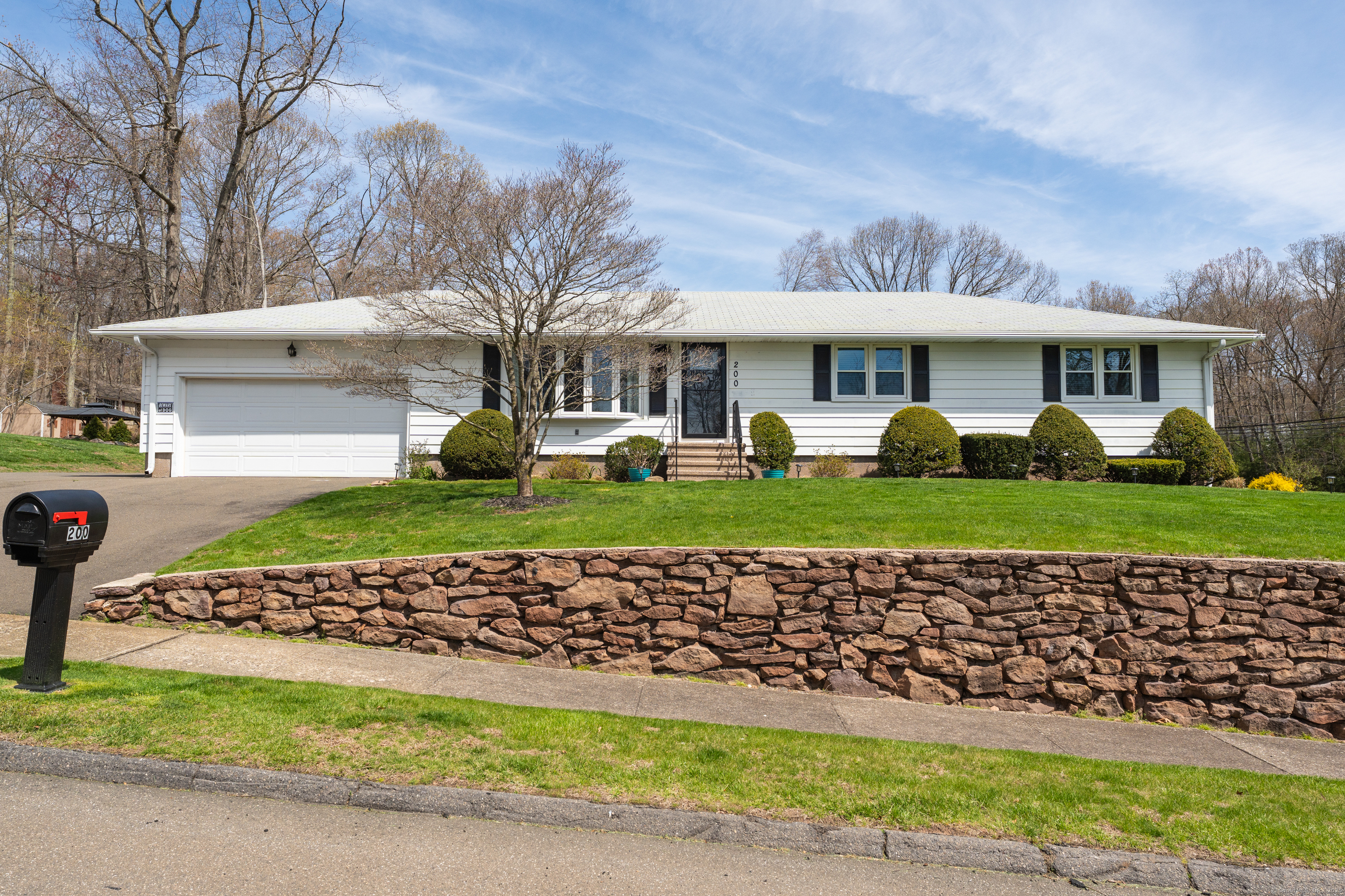 200 Bender Road, Hamden, Connecticut image 1