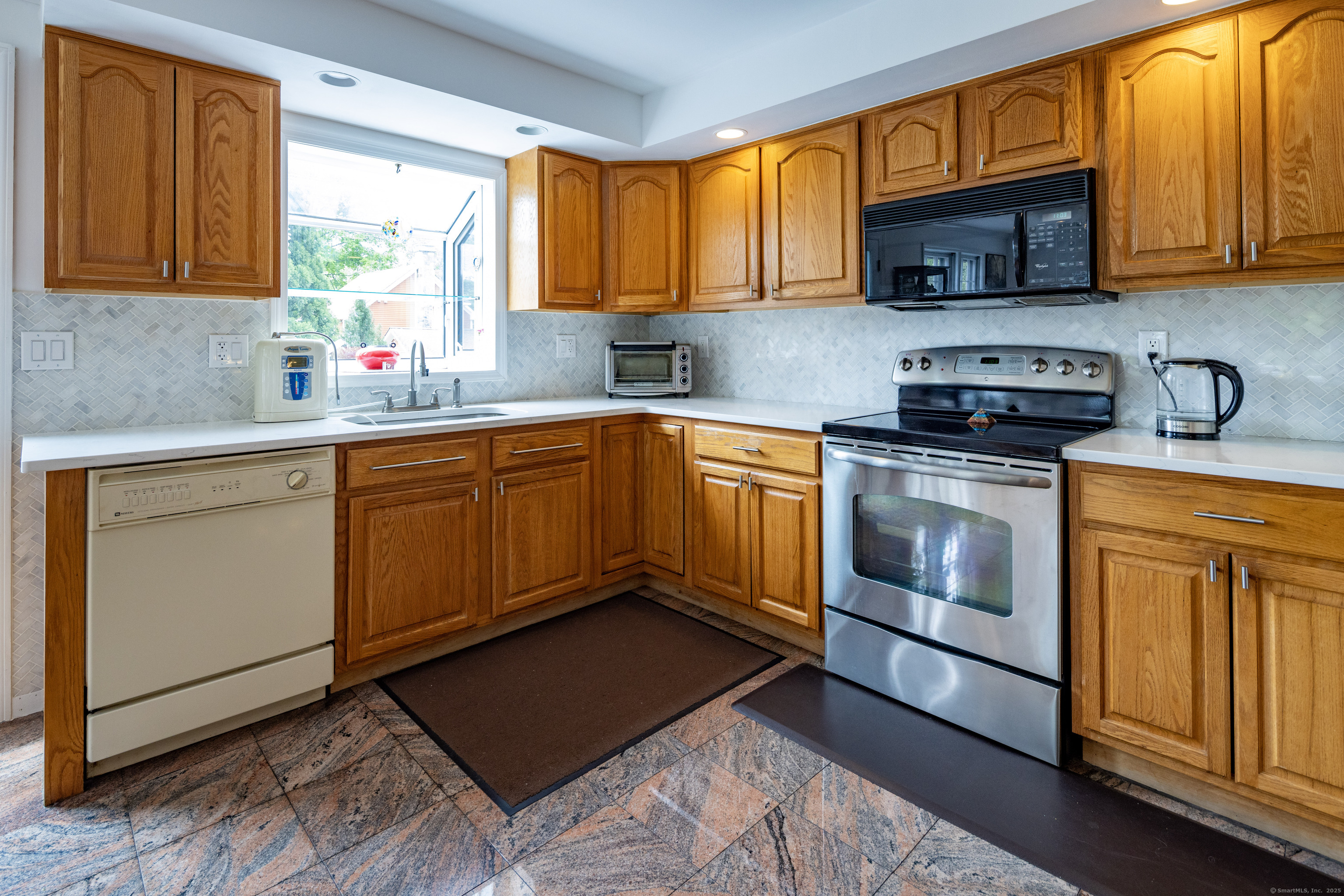 1441 High Ridge Road, Stamford, Connecticut image 11
