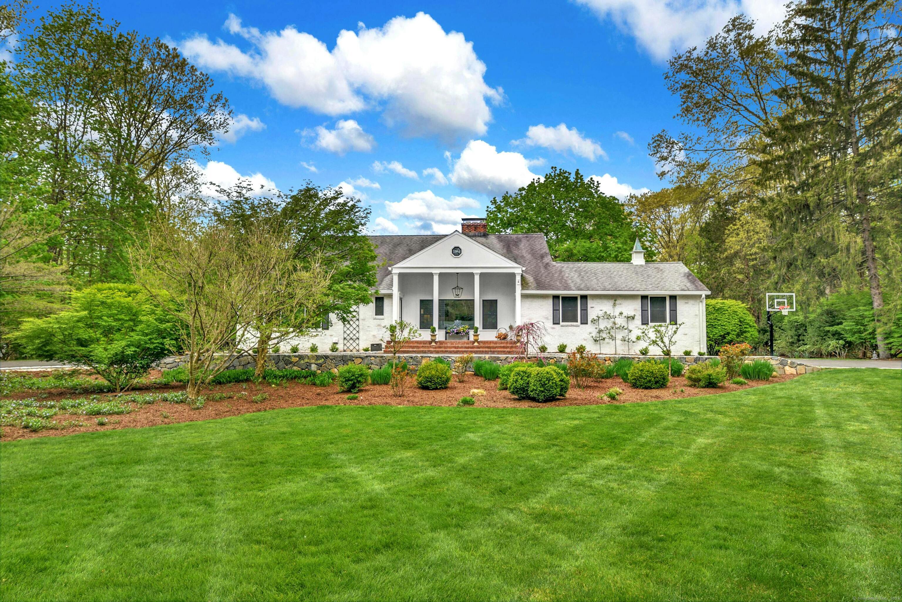 Property for Sale at 367 Cedar Lane, New Canaan, Connecticut - Bedrooms: 5 
Bathrooms: 4 
Rooms: 11  - $1,750,000