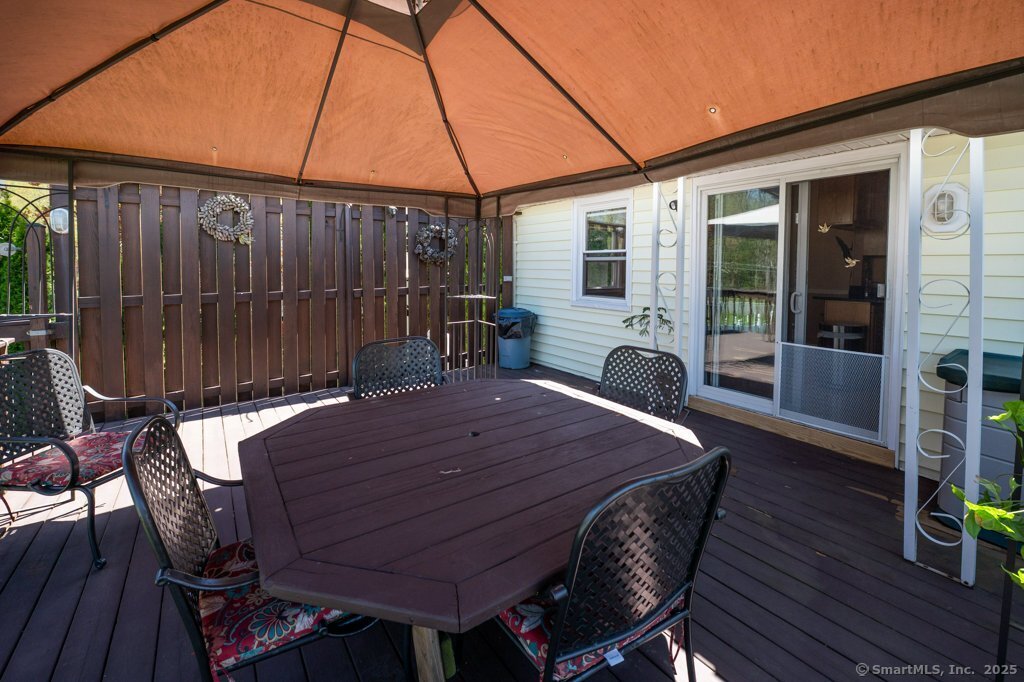 1053 Meriden Avenue, Southington, Connecticut image 9