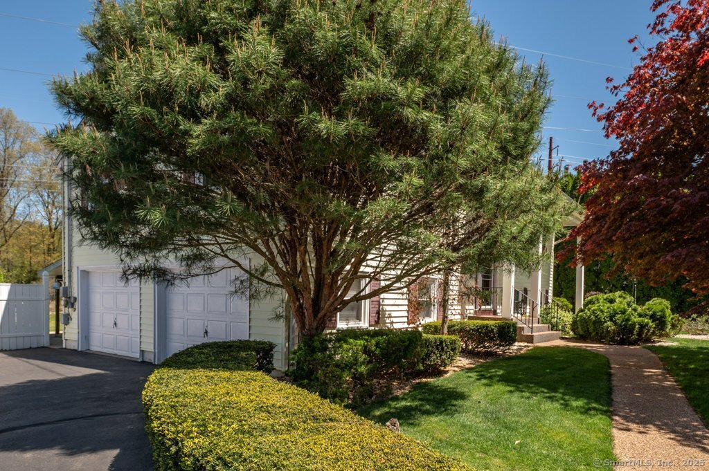 1053 Meriden Avenue, Southington, Connecticut image 2