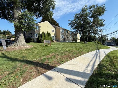 Condo For Sale - 135 Flax Hill Road #19<br/> Norwalk, CT 06854