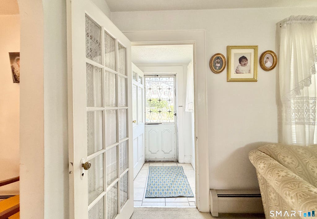 Photo of 31 Hamilton Avenue, Stamford, CT 06902 (MLS # 24198016)