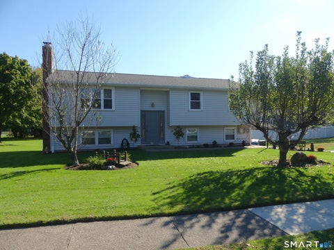 Photo of 49 Bluebird Lane, Berlin, CT 06037 (MLS # 24212617)