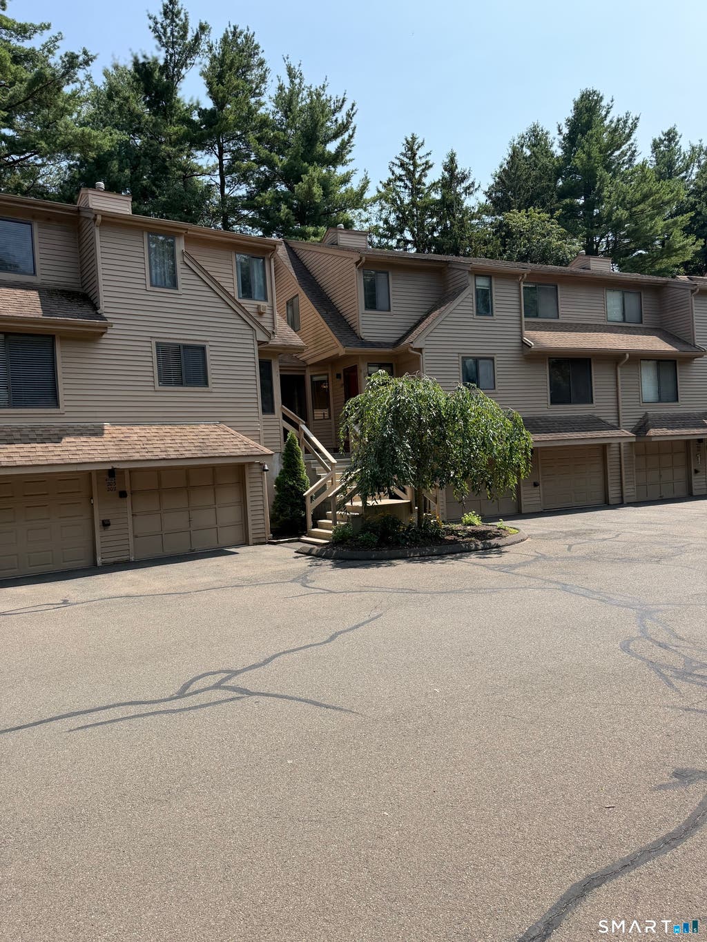 Photo of 200 Treadwell Street #204, Hamden, CT 06517 (MLS # 24194349)