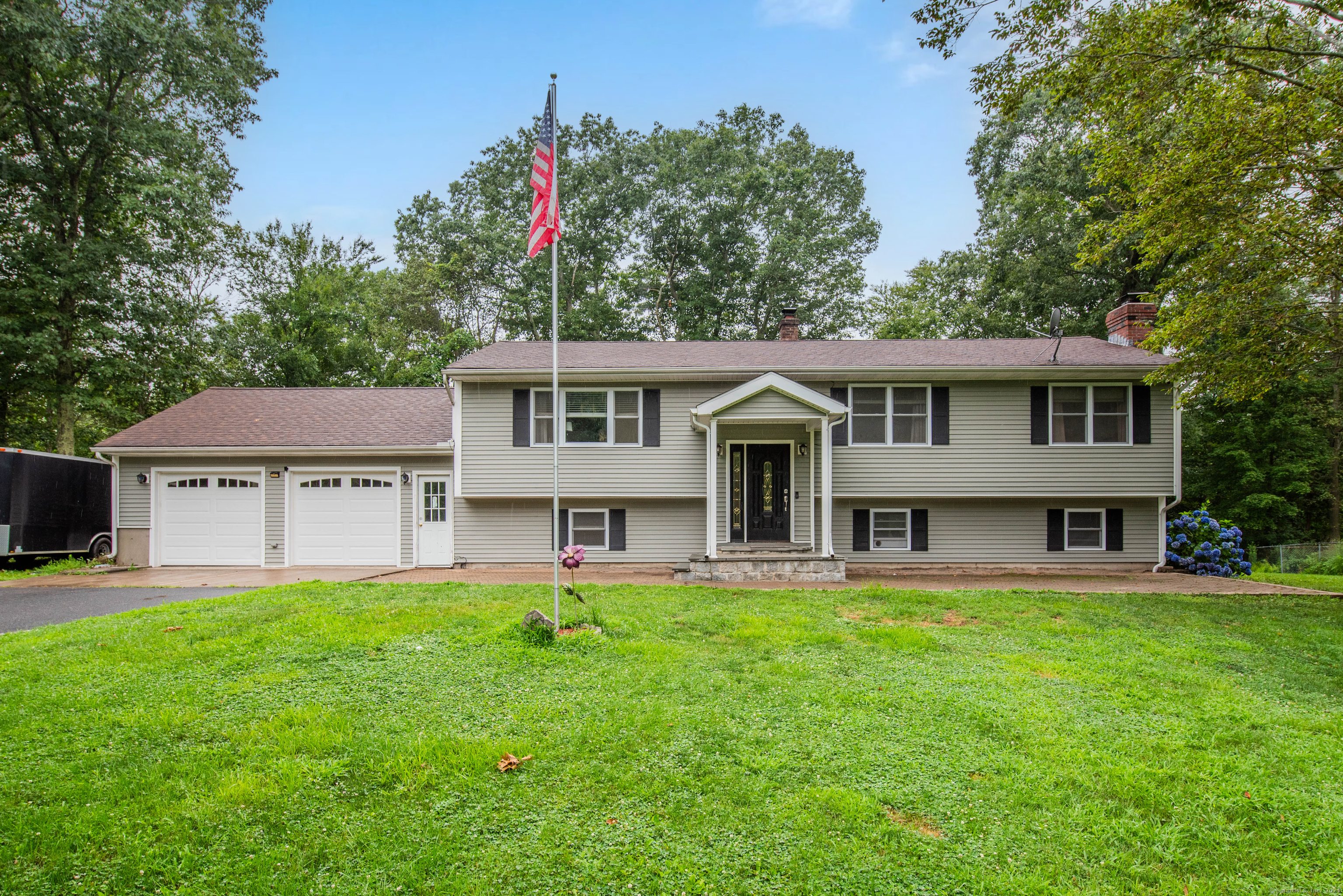 Property for Sale at 489 Thomaston Road, Watertown, Connecticut - Bedrooms: 3 
Bathrooms: 2 
Rooms: 7  - $425,000