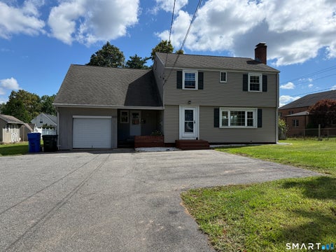 Photo of 618 Willard Avenue, Newington, CT 06111 (MLS # 24204991)